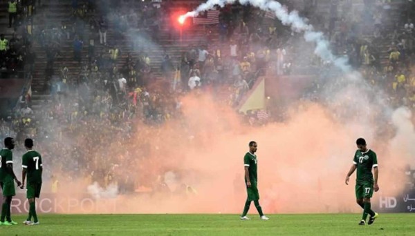 Violencia se desata en juego de eliminatoria Asiática