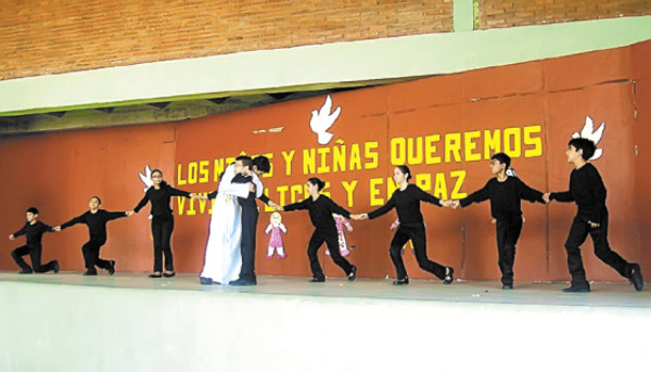 'Los niños queremos vivir felices y en paz”