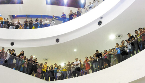 Impresionante talento infantil en Galerías