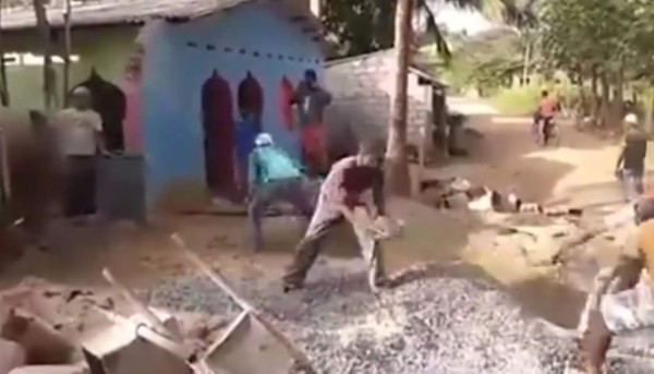 Sorprende habilidad de trabajadores de la construcción