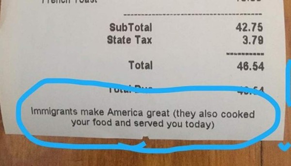 Mensaje en cuenta de restaurante sorprende a inmigrantes en EUA