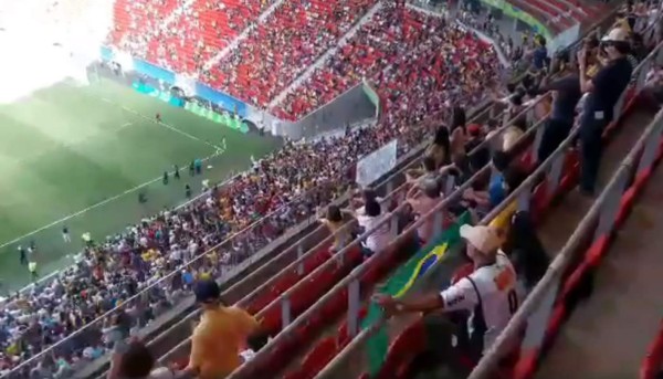 Afición de Brasil ovacionó a Honduras tras eliminar a Argentina