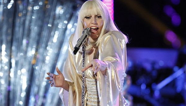 Lady Gaga y Christina Aguilera se roban el show en la final de 'The Voice'