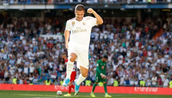 Real Madrid venció a un aguerrido Granada en estreno goleador de Hazard