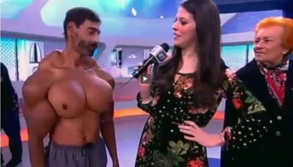 Quiso escapar del bullying y se deformó el cuerpo