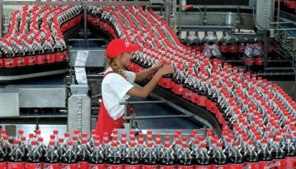 Coca Cola podría interrumpir producción en Venezuela
