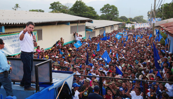 Juan Orlando Hérnandez pide apoyo masivo en las urnas