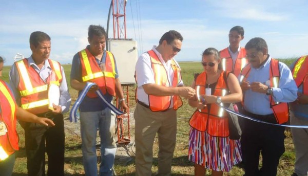 Inauguran estación metereológica en Roatán