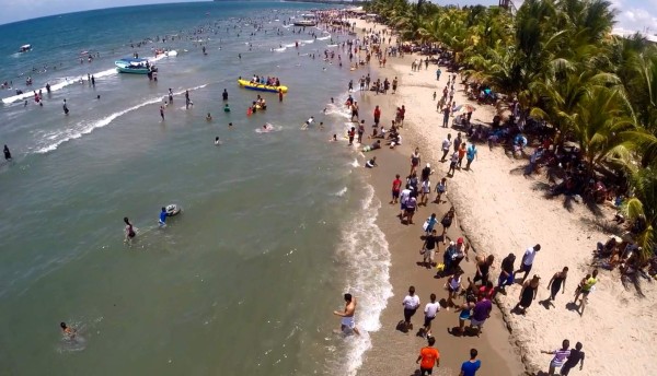 L200 millones de circulante dejaron turistas este verano en Honduras