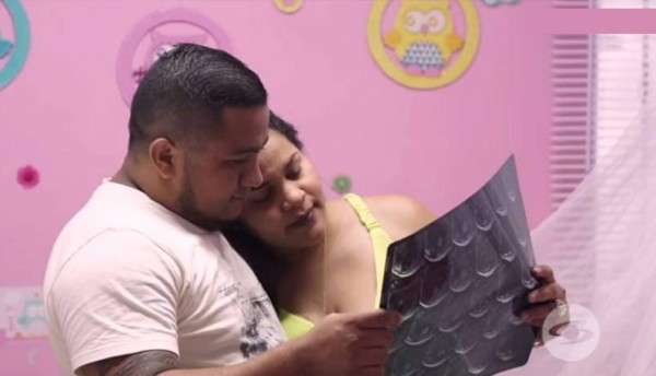 Hacen cesárea bebé embarazada en Colombia