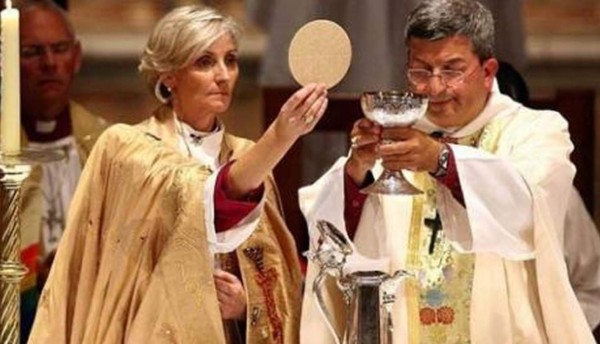 Las mujeres podrán ejercer finalmente como obispo en la Iglesia de Inglaterra
