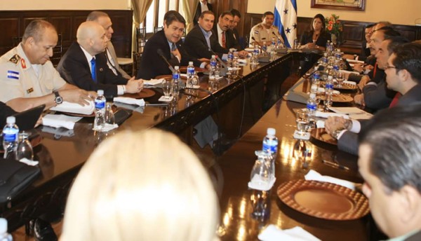 Diputados piden olvidar sesgo político al aprobar leyes contra la delincuencia que pide el Ejecutivo