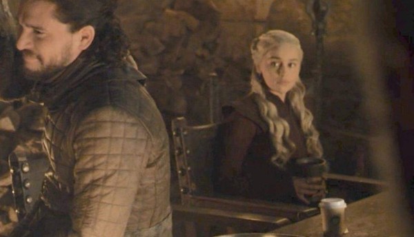 'Game Of Thrones': Sale a la luz el responsable del vaso de Starbucks
