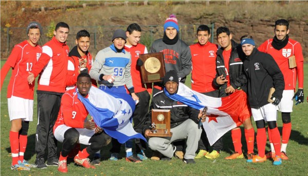 Rossel Cacho, el goleador hondureño que se forma en Boston