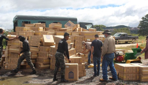 Destruyen millonario cargamento ilegal de cigarrillos en Tegucigalpa y Choluteca