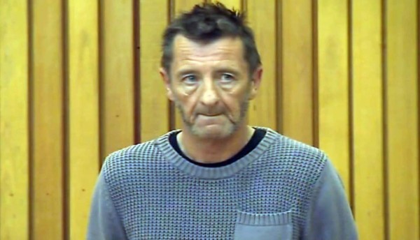 Acusan a integrante de AC/DC de sicariato y posesión de drogas