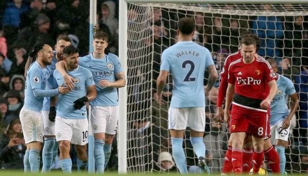 Manchester City gana y queda a un paso de la final de la Copa de la Liga