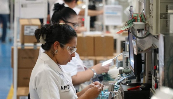 Cuatro empresas extranjeras, listas para comenzar a operar en Honduras