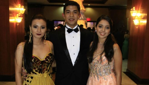 Inolvidable velada de elegancia juvenil