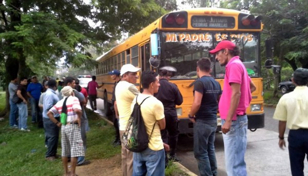 Matan ayudante durante asalto a unidad de pasajeros en La Ceiba