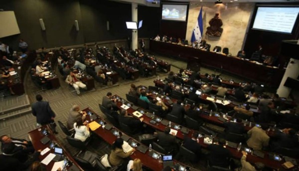 Presupuesto 2015 debe estar acorde con la realidad del país