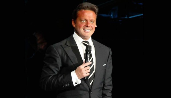 Acusan a Luis Miguel de hacer engordar a sus novias
