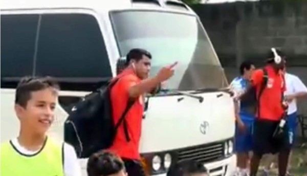 VIDEO: Así fue el gesto obsceno de Noel Valladares en Tocoa