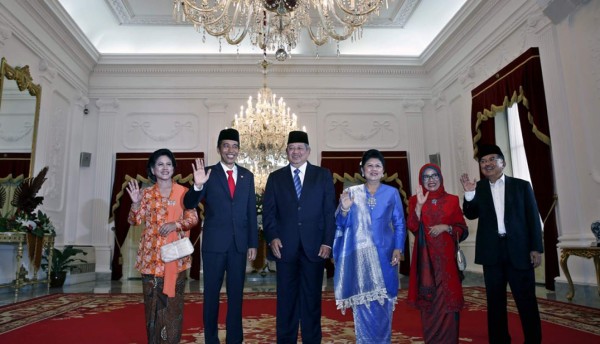 Indonesia estrena su primer presidente ajeno a la élite