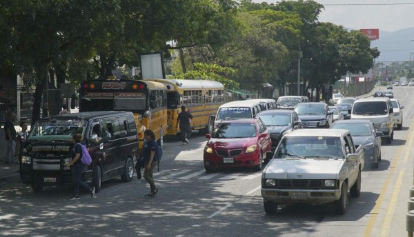 Fusina asegura que tiene agentes encubiertos en paradas de buses