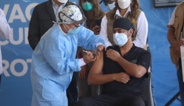 En Francisco Morazán inmunizarán contra el coronavirus a 1,300 empleados de la salud