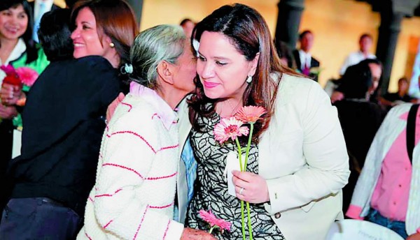 Buscan mejorar atención de adultos mayores en Honduras