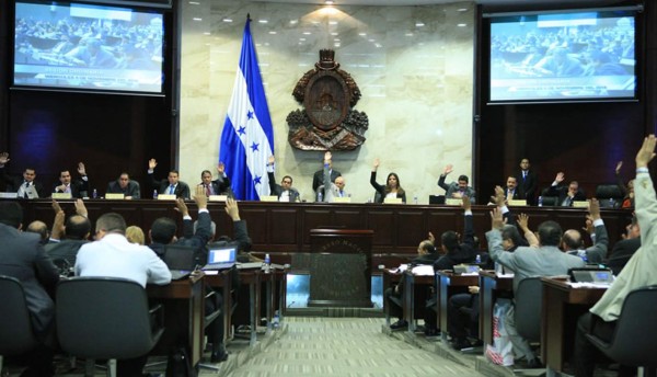 Congreso Nacional aprueba convenio de intercambio tributario con EUA