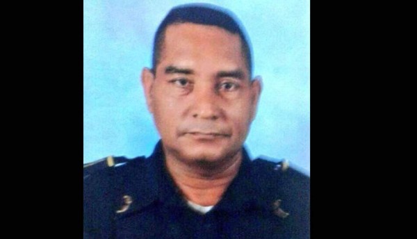 Sicarios en moto ultiman a jefe de la Policía de Victoria, Yoro