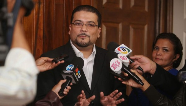 Salud creará campamentos para aislar pacientes con ébola