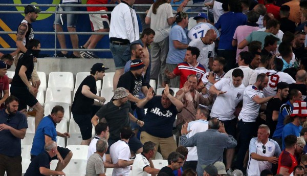 Graves incidentes tras el Inglaterra- Rusia