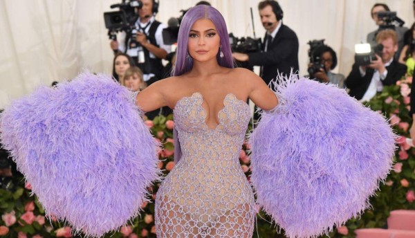 Stormi, la hija de Kylie Jenner, eclipsa las redes disfrazada de su madre