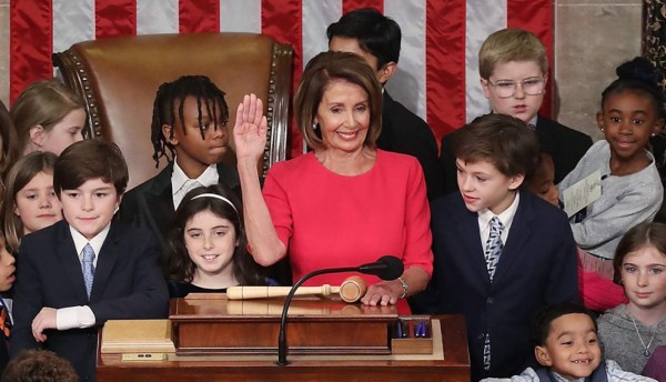 Nancy Pelosi, una líder firme para 'vigilar de cerca” a Trump