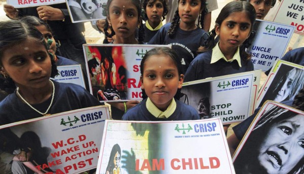  Violan a una niña de 3 años en un colegio de la India