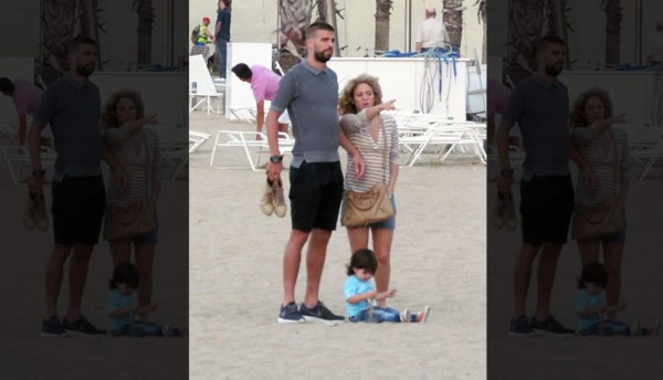 Shakira cuestiona estrategia de Piqué