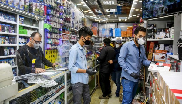 Más de 4,300 muertos y 70,000 casos de coronavirus en Irán