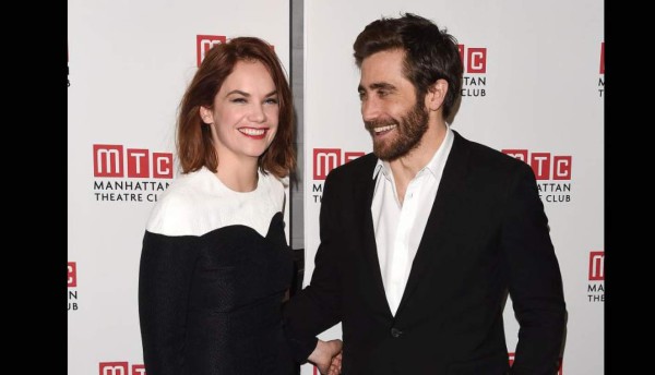 Jake Gyllenhaal y Ruth Wilson ya no esconden su amor
