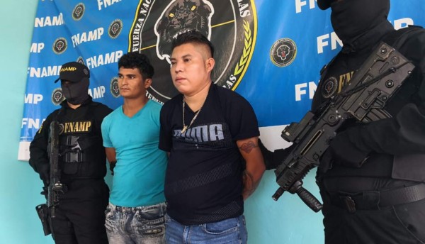 Arrestan a dos supuestos integrantes de una banda que roba camiones en Atlántida