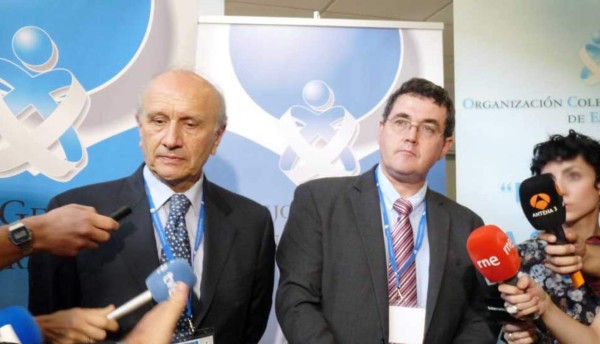 Enfermeros de varios países se debaten en España como afrontar el ébola