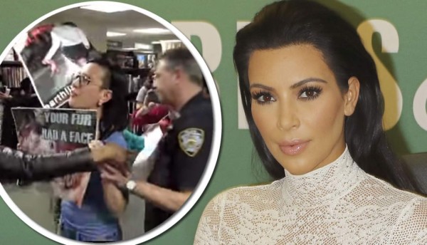 Abuchean a Kim Kardashian por usar pieles de animales