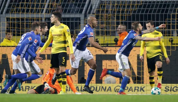 ¡Impresionante! Dortmund y Shalke 04 igualaron en derbi de ocho goles