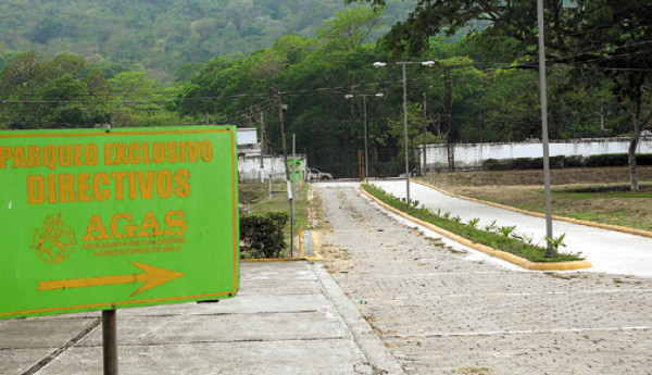 Ganaderos tendrán su centro de convenciones