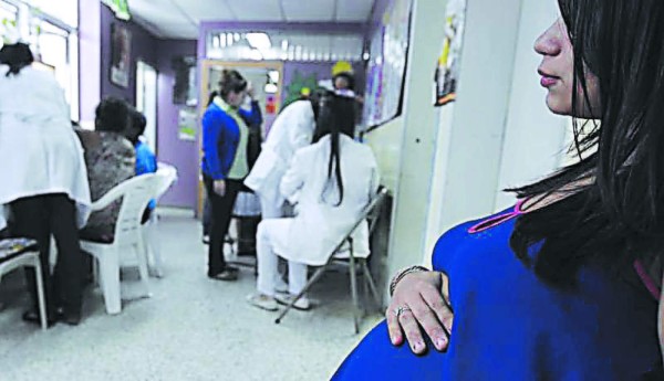 Oxitocina vencida aplicaron a mujeres en hospitales