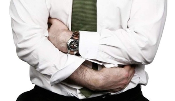 Hombre va al médico por dolor estomacal y descubre que es mujer&nbsp;&nbsp;