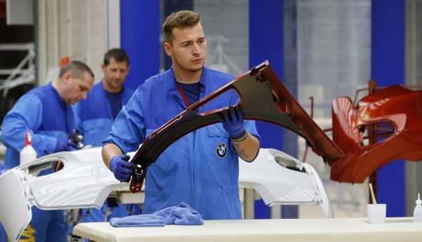 Manufactura de Europa termina 2014 con retroceso