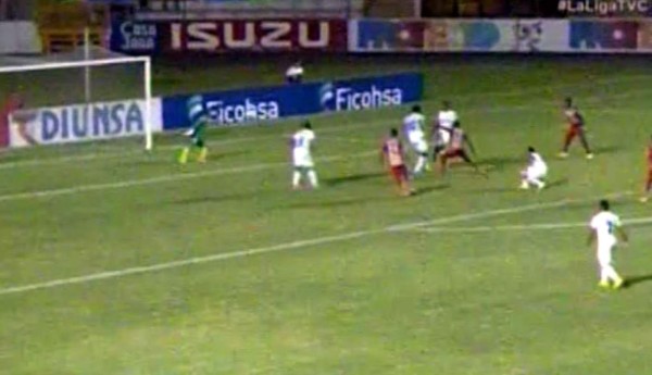 VIDEO: La gran tapada de Noel Valladares ante Real Sociedad